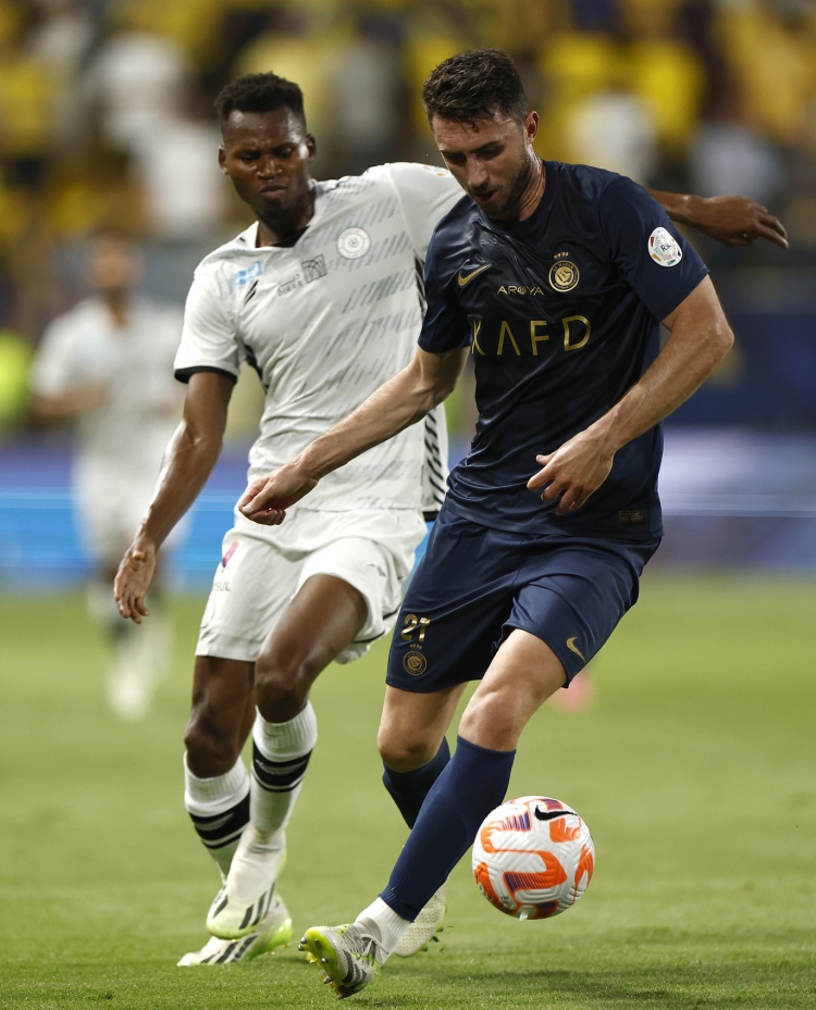 开云体育入口-评论员：拉波尔特转会毕巴失败事件，国际足联很难支持他们的申诉