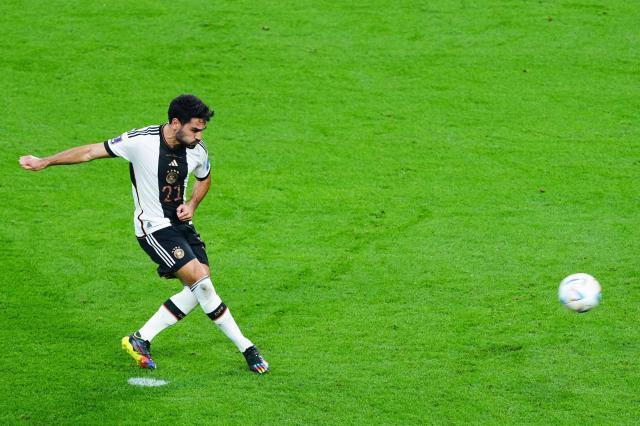 1669211876532096132.jpg 1669211862.jpg