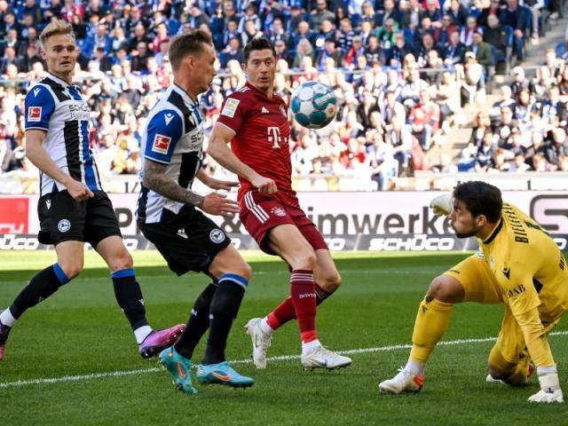 开云体育官方网站-拜仁拿到赛点！德甲10连冠不难，保住“欧洲前4”不易