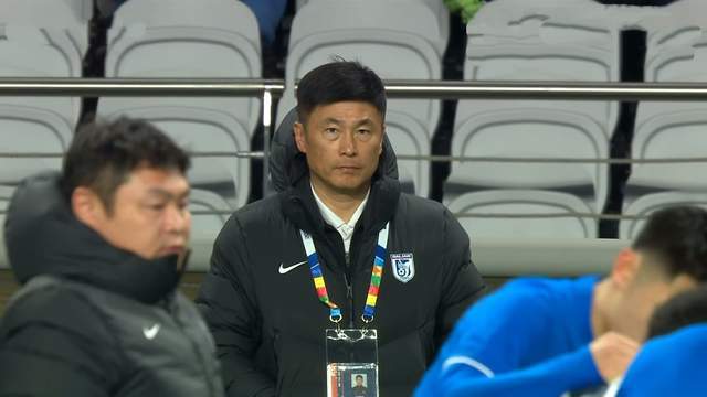 开云体育app-大连剩1场试错，斯坦丘撤到8号位 赶上武磊火热 回梭鱼湾少输当赢