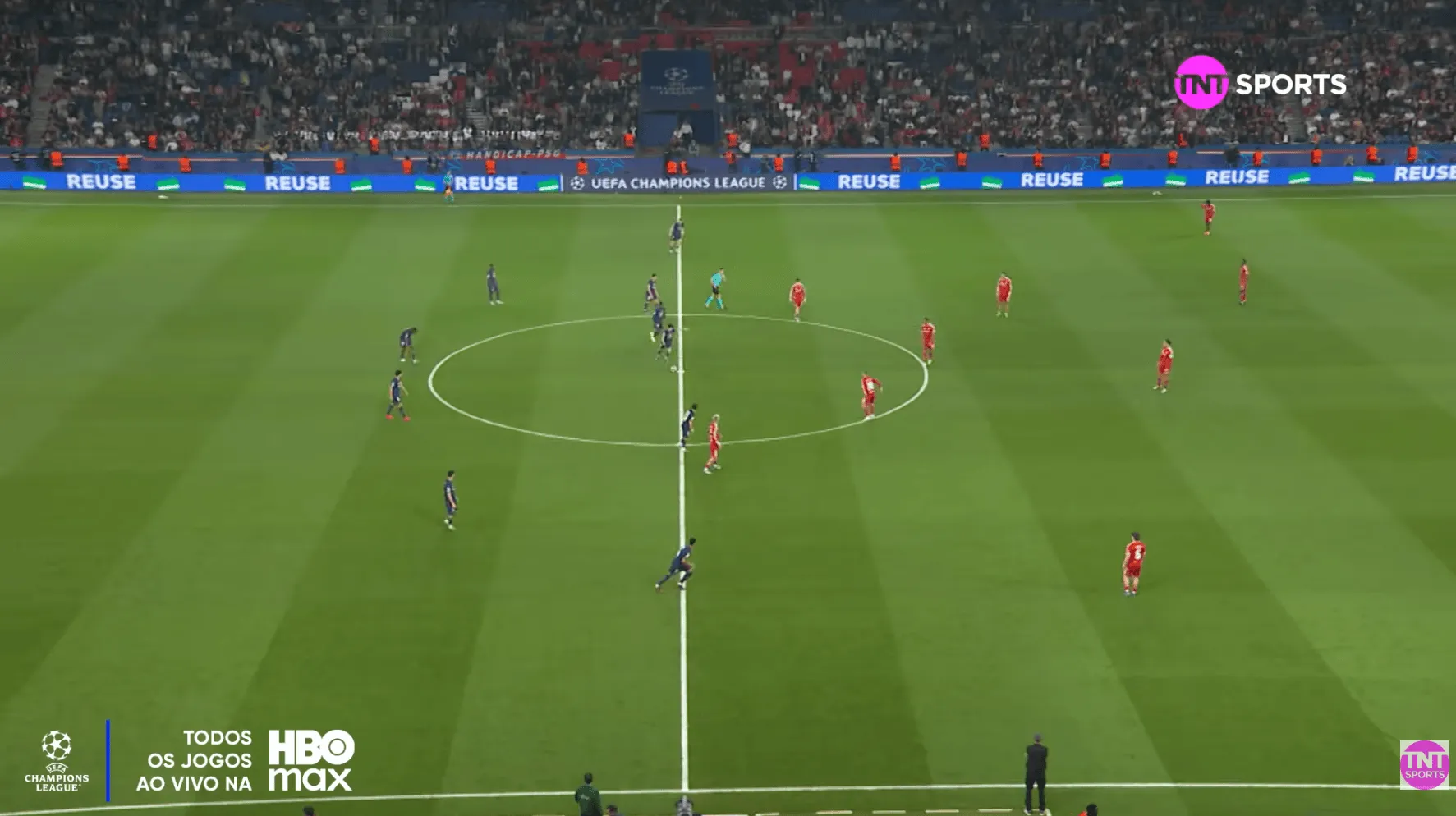 开云体育平台app-麦考伊斯特：世界最佳球队巴黎开球竟出底线，完全不敢相信